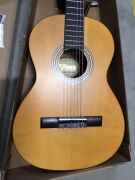 Valencia 200 Series 'Hybrid' Thin Neck Classical Guitar - 3