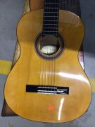 Valencia 100 Series Classical Guitar - 3