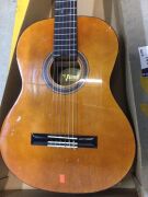 Valencia 100 Series Classical Guitar - 3