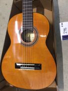 Valencia 100 Series Classical Guitar - 3