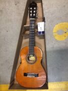 Valencia 100 Series Classical Guitar - 2