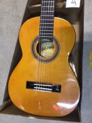 Valencia 100 Series Classical Guitar - 3