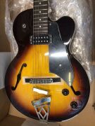 VOX Giulietta VGA-3D Archtop Acoustic-Electric Guitar, Sunburst - 3