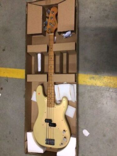 Squire by Fender 40th Anniversary Precision Bass (Vintage Edition, Maple Fingerboard, Gold Anodized Pickguard, Satin Vintage Blonde