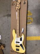 Fender Player Jazz Bass - Buttercream - Maple Neck - 2