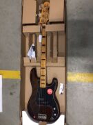 Squier Classic Vibe '70s Precision Bass, Maple Fingerboard in Walnut