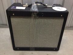 Fender Blues Junior IV 15W Tube Guitar Amplifier - 2