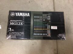 Yamaha MG12X 12-Channel Mixer with Effects - 5