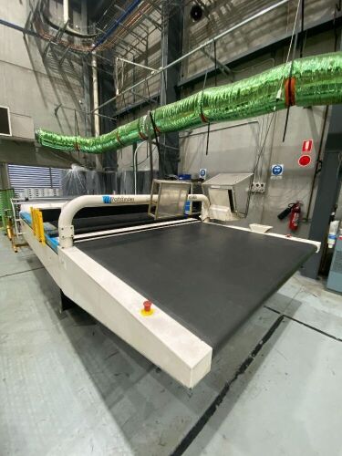 2007 Pathfinder K5200 Automated Fabric Cutting Machine