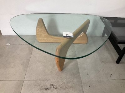 1 x Glass Coffee Table 125cm (w) x 90cm (d) x 40cm (h)