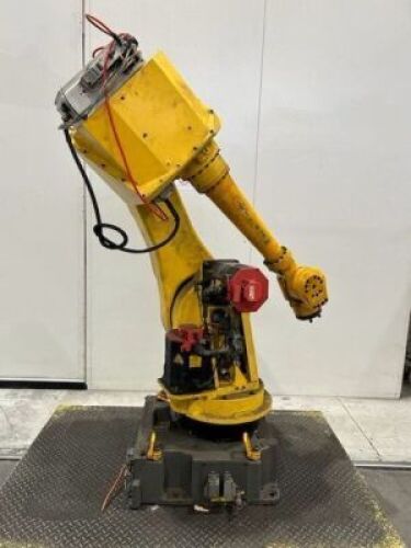 2017 Fanuc M - 20iA Robot