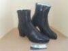 HUSH PUPPIES 'STEADY' FEMALE BOOTS - SIZE: 8 in BLACK - 2