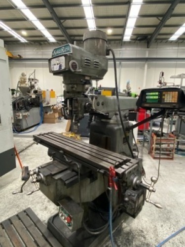 King Rich V2000 Milling Machine
