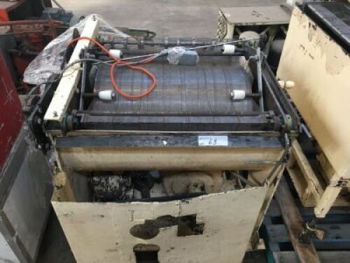 Chocolate Bottomer Mesh Belt Conveyor with Electric Motor, 600mm Wide x 700mm