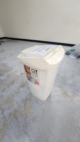 9 x Nylex Liftop Tidy Plastic Granule Bins