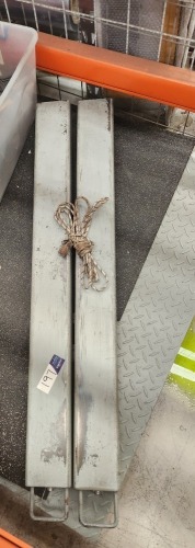 2x Steel Forklift slippers