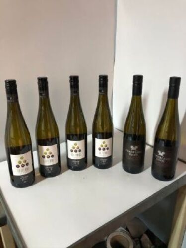 6 x Bottles of assorted Riesling
