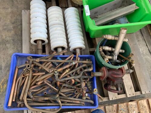 Quantity Assorted Copper Tube, Pipe Fittings, Valve, Regulator and Feed Rollers