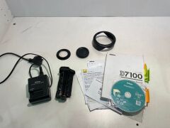 Nikon D7100 Camera with battery charger MH-25 + accessories - 4