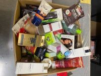 One Box Various women’s hand creams &  skin moisturisers, unknown quantities.