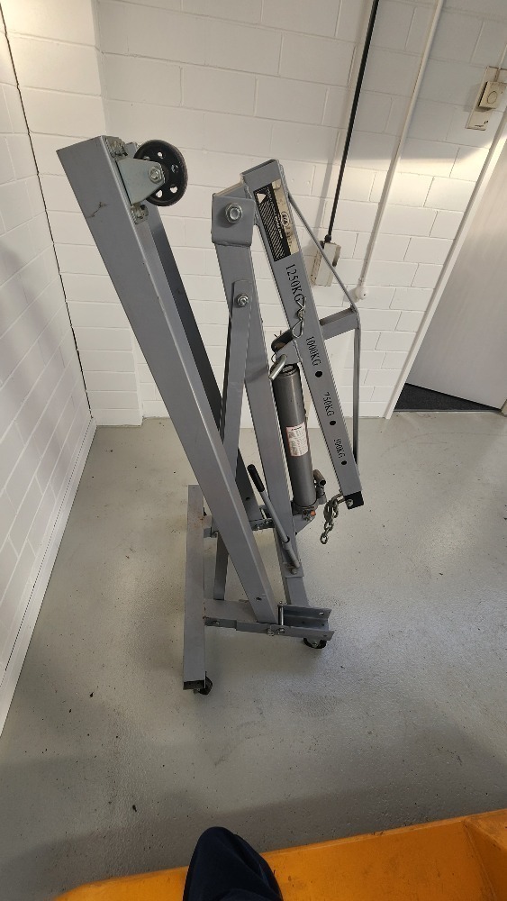 SCA Folding Engine Crane | Hilco Global APAC