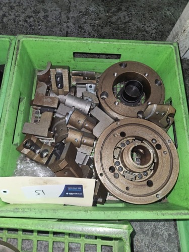 Four Jaw Hydraulic Chuck with adapter plate & Chuck Jaws