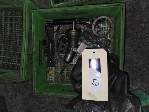 Assorted tooling and sundries, includes green tray