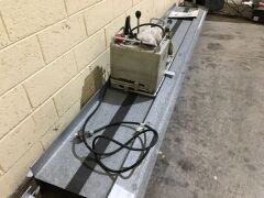 Sinclair Triad Electric Track Mounted Bench Top Vinyl Hot Wedge Welder - 3