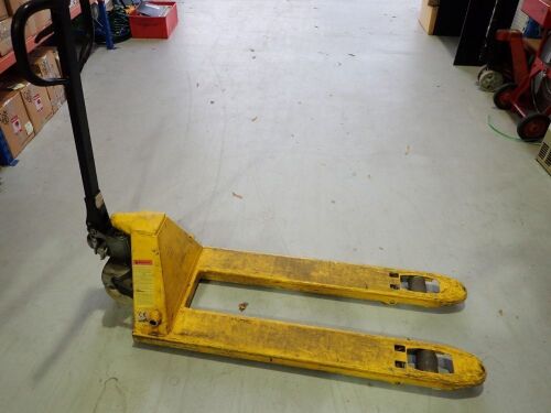 Pallet Jack (Located in Darra, QLD)