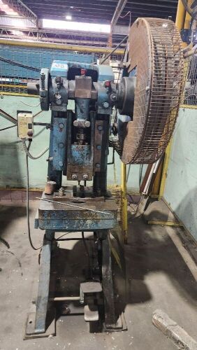 Goetz 20Ton Incline Press