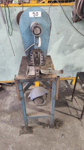 Motorised Trimmer / Nibbler