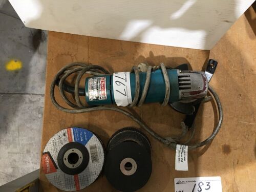 Makita Portable Electric 100mm Right Angle Grinder