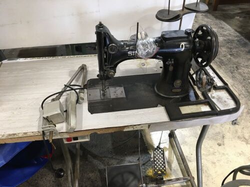 Singer Heavy Duty Motorised Single Needle Plain Sewing Machine Model: K6