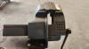 Dawn 150 Offset Vice & Steel Bench - 2