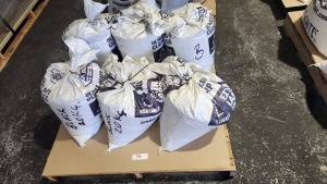 Qty of 6 Bags of Black PVC Powder