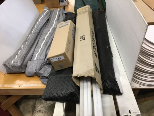 Large Quantity Assorted Fluorescent Tubes and 9 Fluorescent Light Fittings