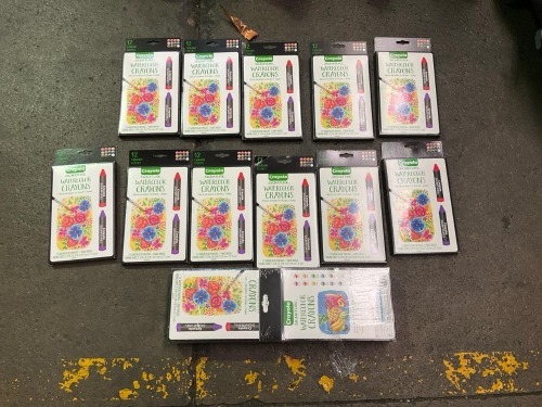 Bundle of 19 x Crayola Watercolour Crayons