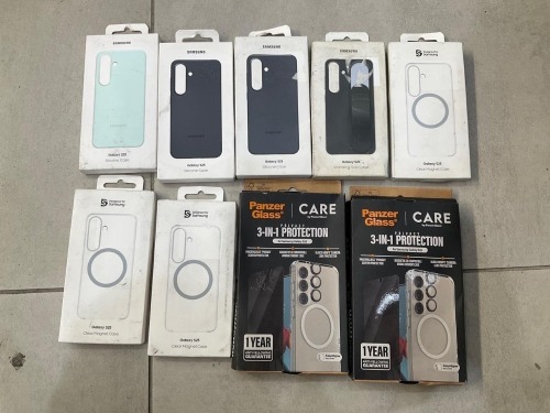 Bundle of Assorted Samsung Galaxy S25 Accessories - Total RRP $500
