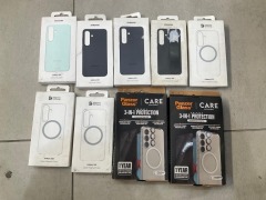 Bundle of Assorted Samsung Galaxy S25 Accessories - Total RRP $500