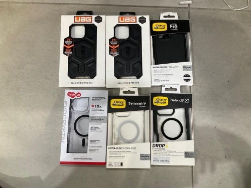Bundle of Assorted iPhone 16 Pro Max Accessories - Total RRP $450