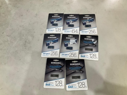 Bundle of 8 x Assorted Samsung Flash Drives