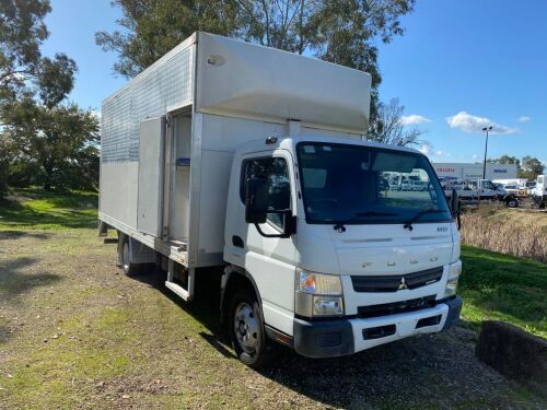 11/2013 Fuso Canter 515 Refrigerated Pantech