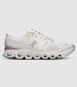 On Cloud X 4 Womens &mdash; Ivory / Heron &mdash; US 7.5