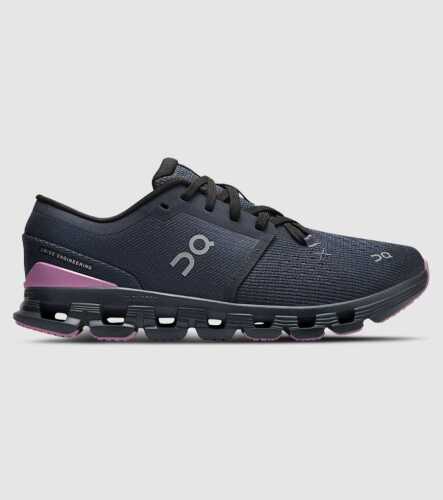 On Cloud X 4 Womens &mdash; Navy / Sakura &mdash; US 8.5