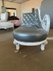 CHAISE LOUNGE FRENCH PROVINCIAL ANTIQUE SILVER WITH LIGHT Silver LEATHER - RRP $999 - Ex-Display - 5