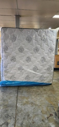 Swan Spinal Deluxe King mattress - RRP $1499