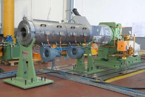 Pomini single screw Extruder with hydraulic Screen Changer
