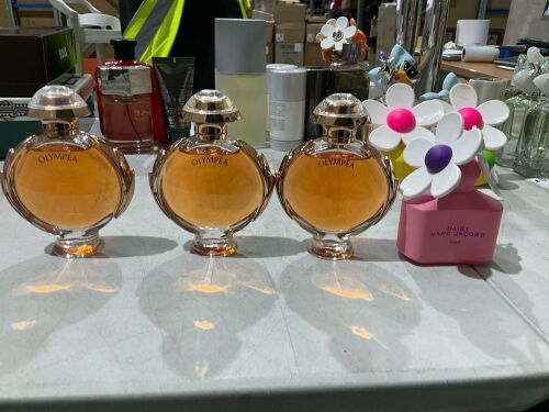 Bundle of Perfurmes RRP$ 728.95
