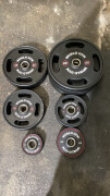NEW - World Gym Urethane Set of 12x Weight Plate Inc. 20,15,10,5,2.5,1.25 Kilo Plates