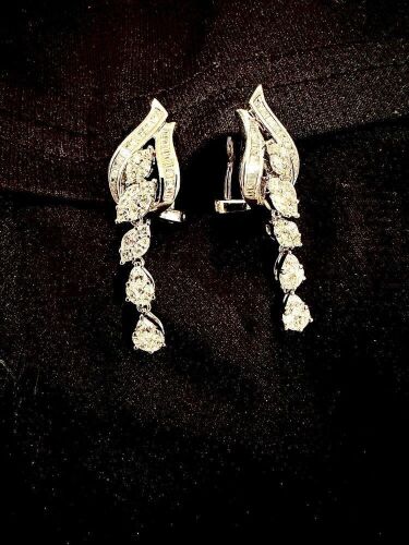 18ct white gold drop pierced earrings, polished finish